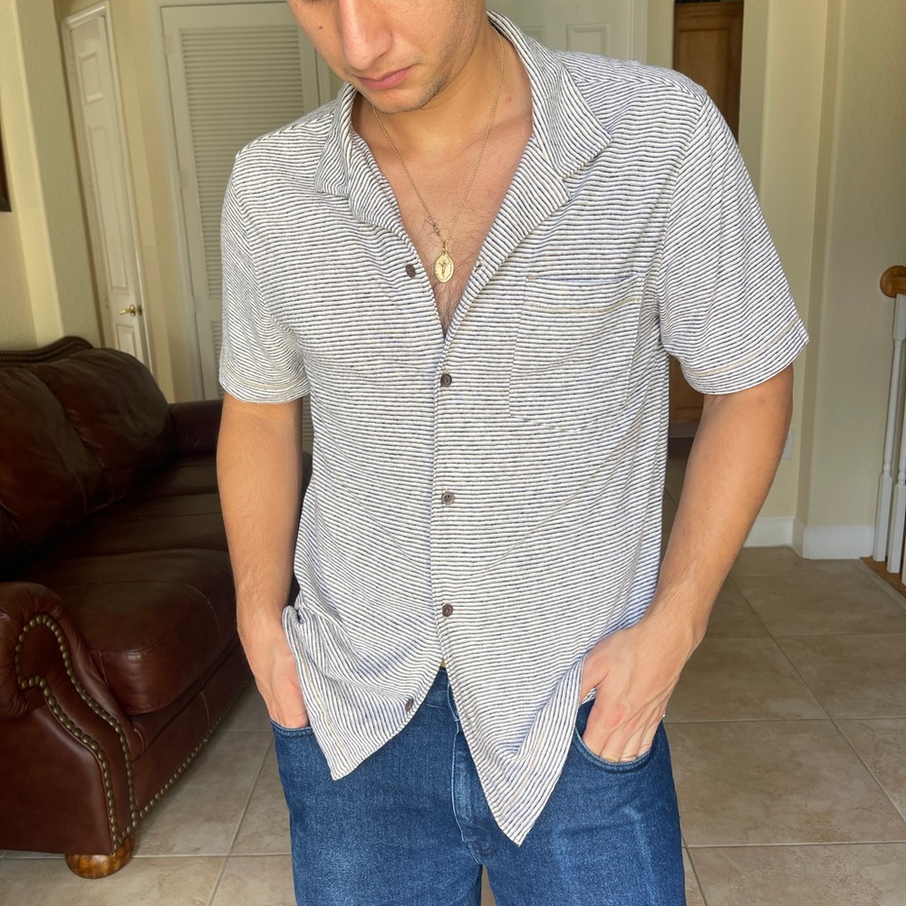 Banana Republic Linen Blend Striped Short Sleeve Button-Down Shirt